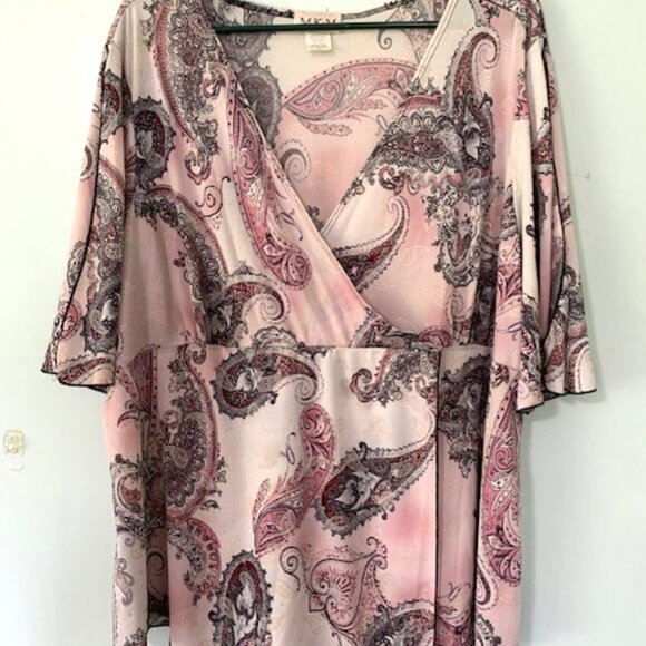 5 Tops-Bundle # 3 - Picture 3 of 11